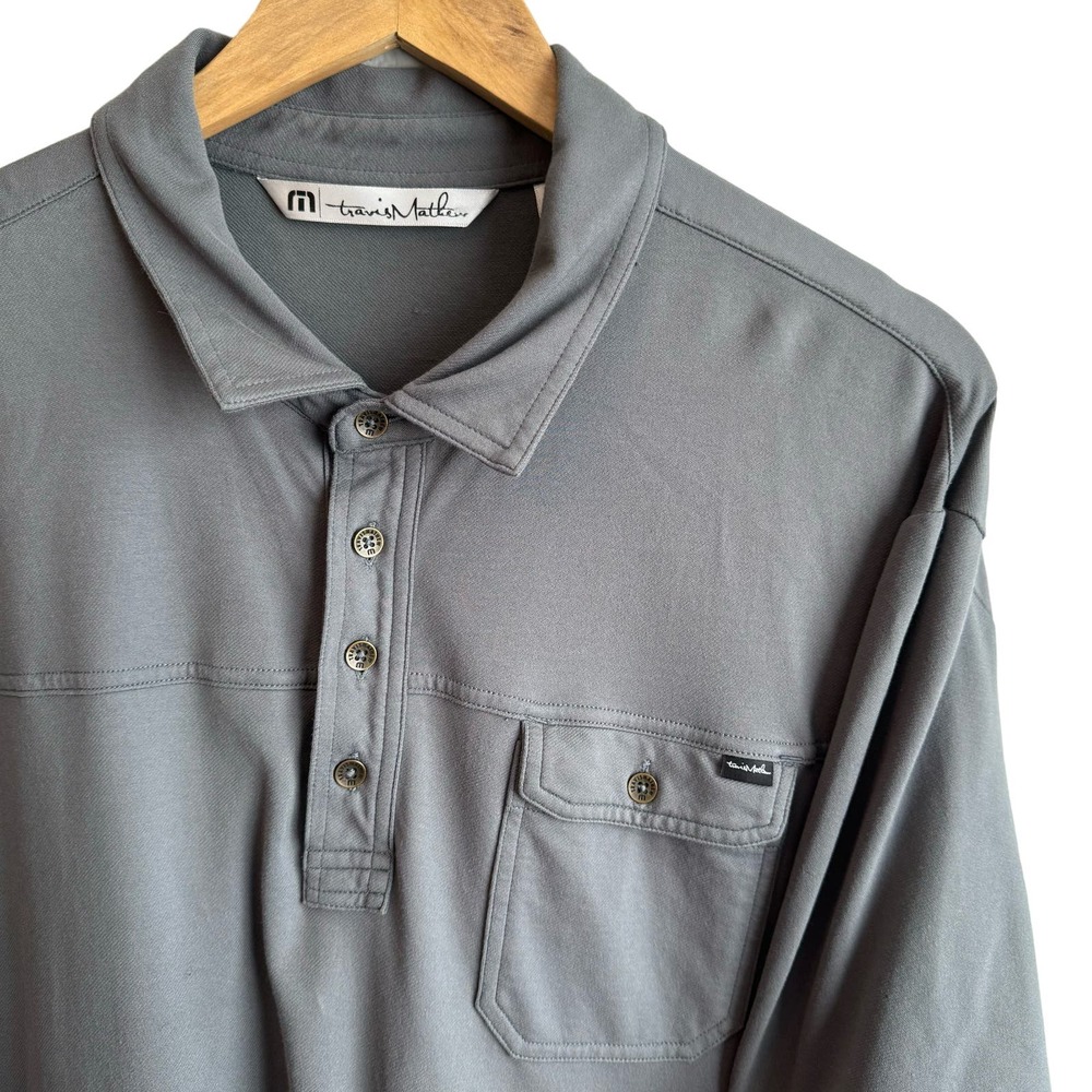 Men’s Travis Mathew Grey Golf Polo Short Sleeve Shirt Pocket Size XL